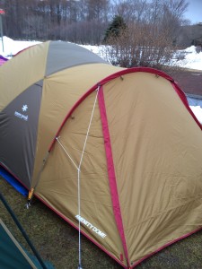 snow peakのアメニティドームは冬キャンプのテントとして保温性に優れている