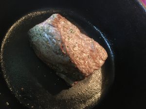 ダッチオーブンで作るローストビーフ