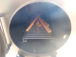薪ストーブの火入れ式